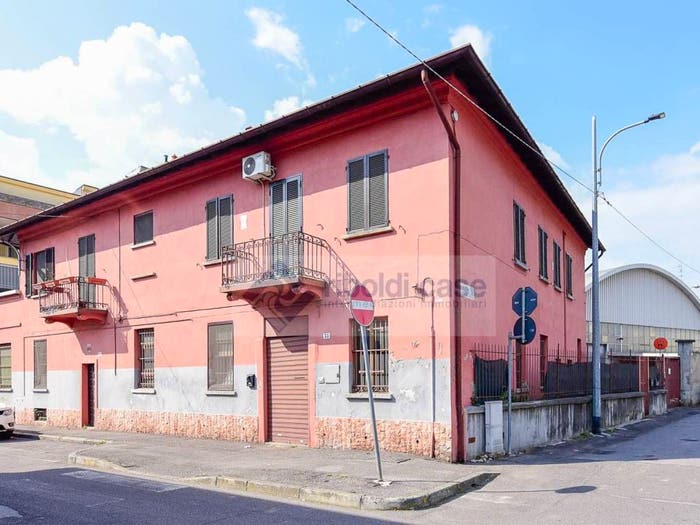 Casa con 6 locali in vendita in via Como, Volturno Assisi San Mauro, Lissone