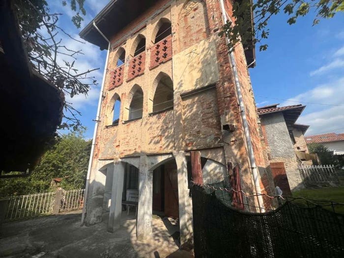 Casa quadrilocale in vendita in Via Garibaldi, Pianceri Alto, Pray