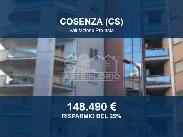 Appartamento quadrilocale in vendita in Via Molicella, Panebianco Stadio Città Acquedotto, Cosenza