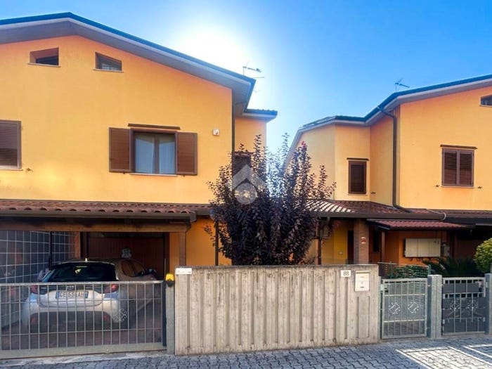 Casa quadrilocale in vendita in Via masi ernesto, Centro, Molinella