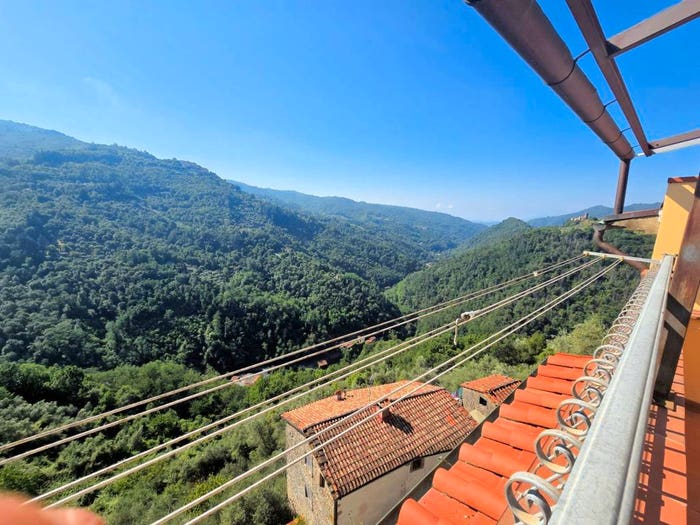 Casa con 6 locali in vendita in Via di Gave, Castelli Pescia Nord, Pescia