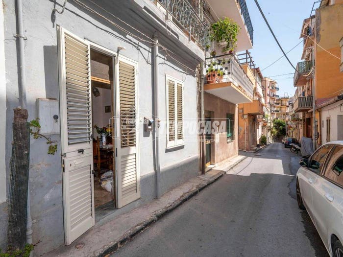 Casa quadrilocale in vendita in Via Adda, Principe Umberto, Messina