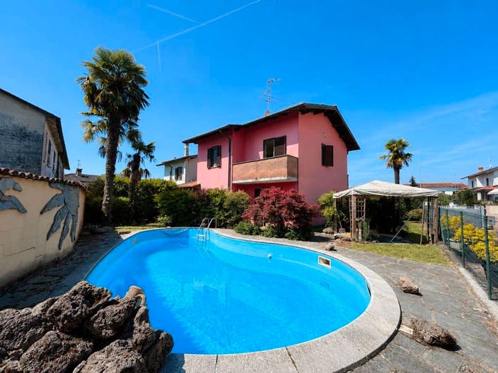 Casa quadrilocale in vendita in Via Felice Cavallotti, Revellino Campo Marte, Lodi