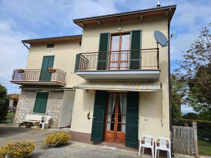 Casa bilocale in vendita in Via Cristoforo Colombo, Pucciarelli, Castiglione del Lago