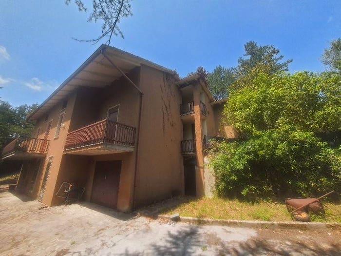 Casa con 6 locali in vendita in Strada di Monte Pacciano, Cenerente Canneto, Perugia