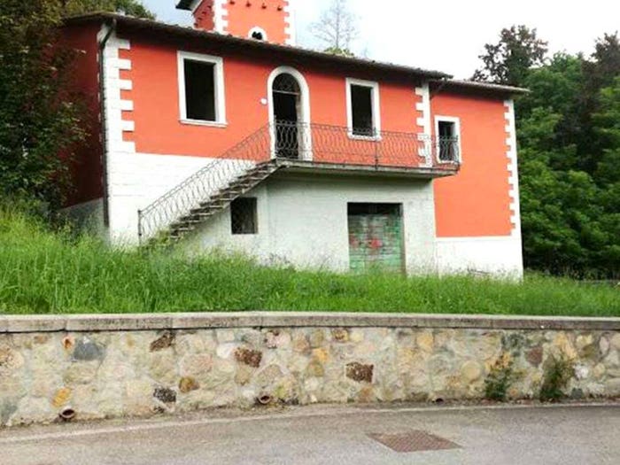 Casa con 6 locali in vendita in Fraz Bagnoli Località Canali, Bagnoli, Arcidosso