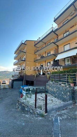Appartamento quadrilocale in vendita in Via Salita Cavallaro, Gaggi