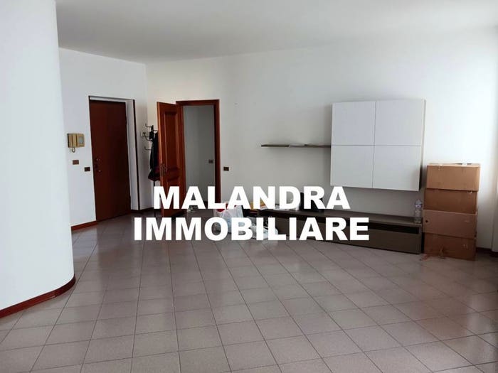 Appartamento quadrilocale in vendita in Via Santa Maria, Centro, Oleggio