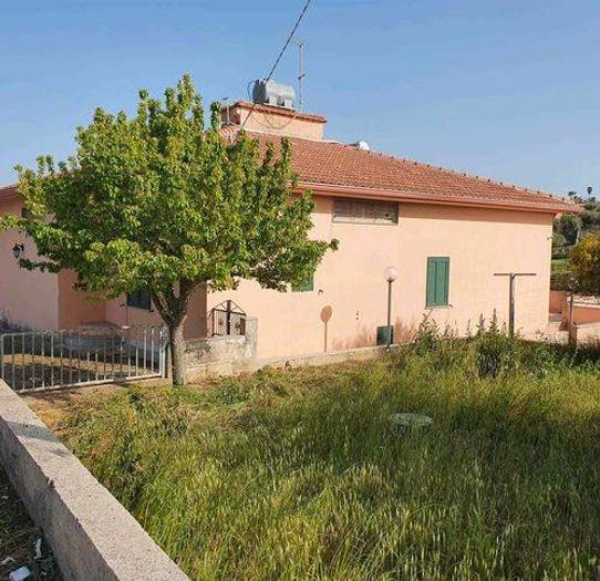 Casa con 6 locali in vendita in Serrapero II, Modica