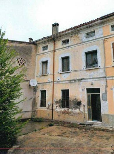 Casa con 6 locali in vendita in Via Testa, Ceresara
