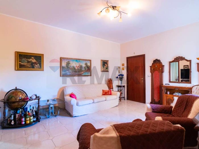 Appartamento quadrilocale in vendita in Centro, Aci Catena