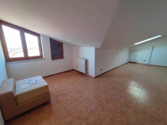Casa quadrilocale in vendita in Monti, Licciana Nardi