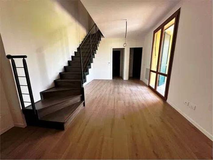 Appartamento con 5 locali in vendita in Vignola