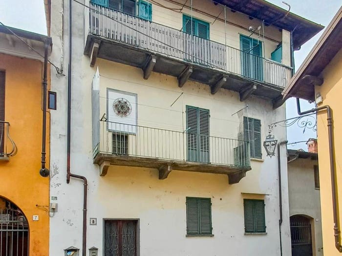 Casa con 6 locali in vendita in Via Camillo Benso di Cavour, Centro, Dronero