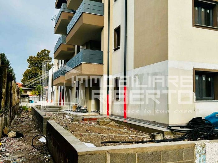 Appartamento trilocale in vendita in Via Carlo Erba, Calderara, Paderno Dugnano