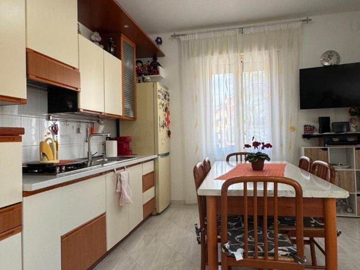 Appartamento trilocale in vendita in Floridia