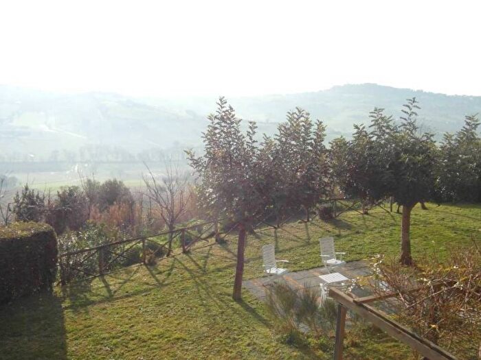 Casa con 5 locali in vendita in Varano, Ancona