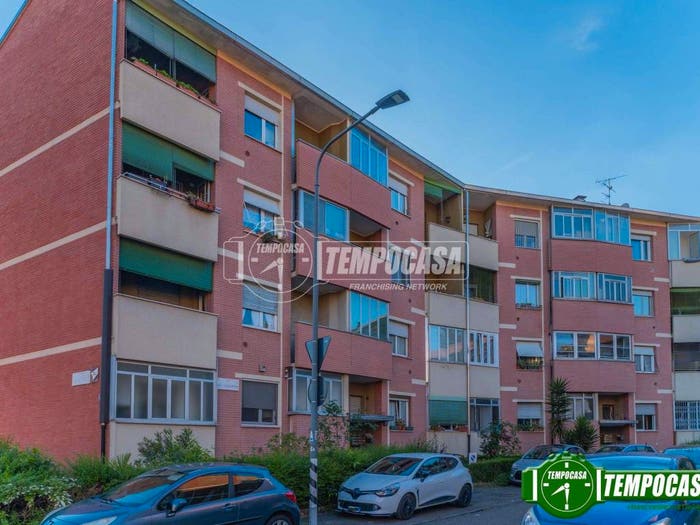Appartamento trilocale in vendita in Via Val Lagarina, Roserio, Milano