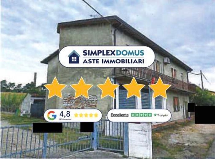 Casa con 6 locali in vendita in Via Trento, Centro, Porto Viro