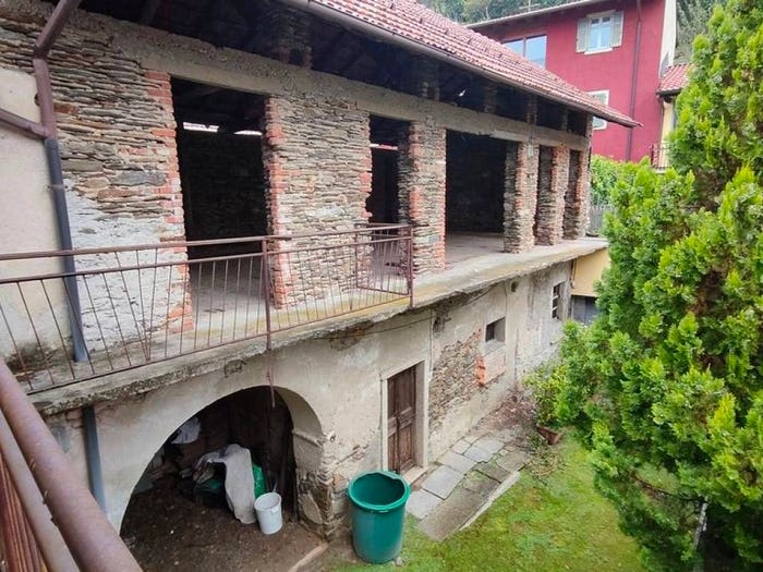 Casa con 6 locali in vendita in Via Farfareno, Centro, Armeno