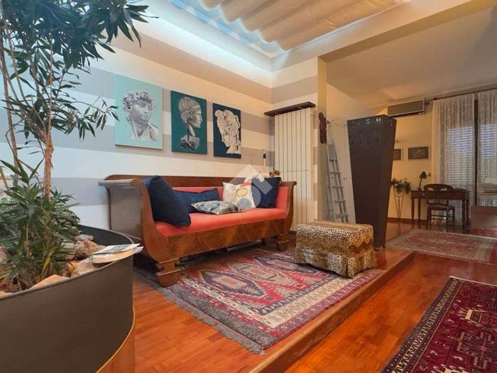 Casa con 6 locali in vendita in Via Edilio Raggio, Novi Ligure