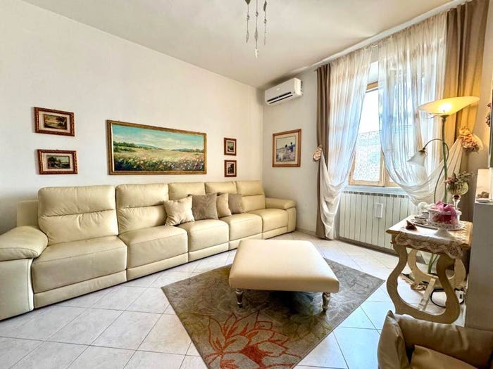 Appartamento con 5 locali in vendita in Via Calatafimi, Riglione Oratoio, Pisa