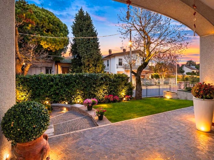 Casa con 5 locali in vendita in Via della Vittoria, Rescaldina
