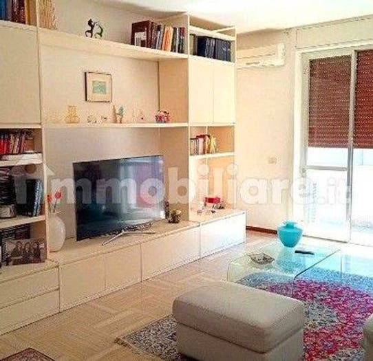 Appartamento con 5 locali in vendita in Via G Soncino, Sant'Orso, Fano