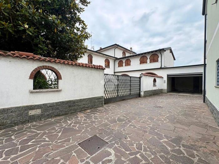Casa con 6 locali in vendita in Via Renzo da Ceri, Ombriano Sabbioni San Carlo, Crema
