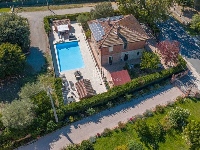 Casa con 5 locali in vendita in Via Bruno Buozzi, Contrada Mulino, Castiglione del Lago