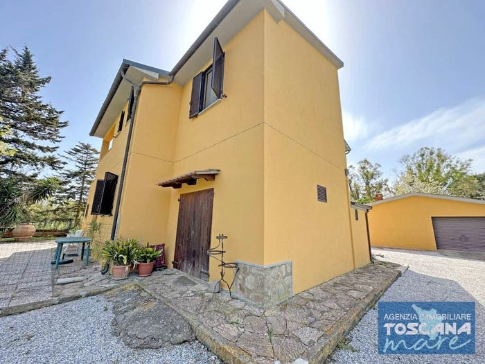 Casa con 6 locali in vendita in Centro, Piombino