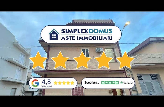 Appartamento quadrilocale in vendita in Via Giuseppe Lister, Centro, Comiso
