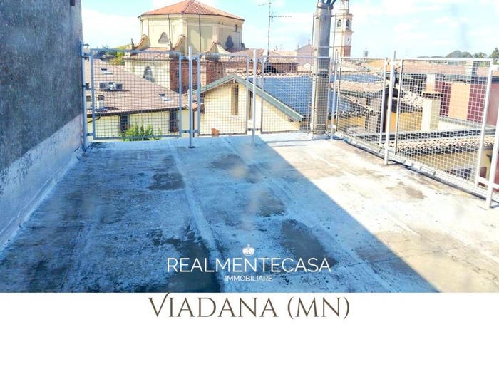 Casa con 6 locali in vendita in Vicolo Ivanoe Bonomi, Centro, Viadana