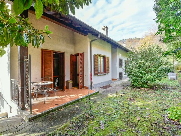 Casa con 6 locali in vendita in Via alla Zocca, Albate Muggiò, Como