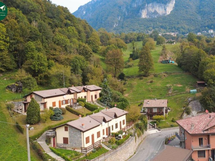 Casa bilocale in vendita in Via dei Ciliegi, Cornalba