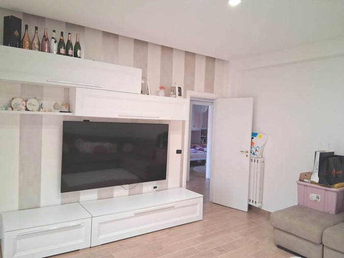 Appartamento trilocale in vendita in Via Carnaro, Fuorigrotta, Napoli