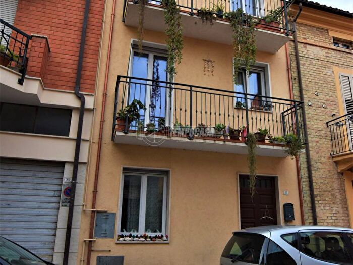 Casa con 5 locali in vendita in Via Guglielmo Marconi, Porto San Giorgio