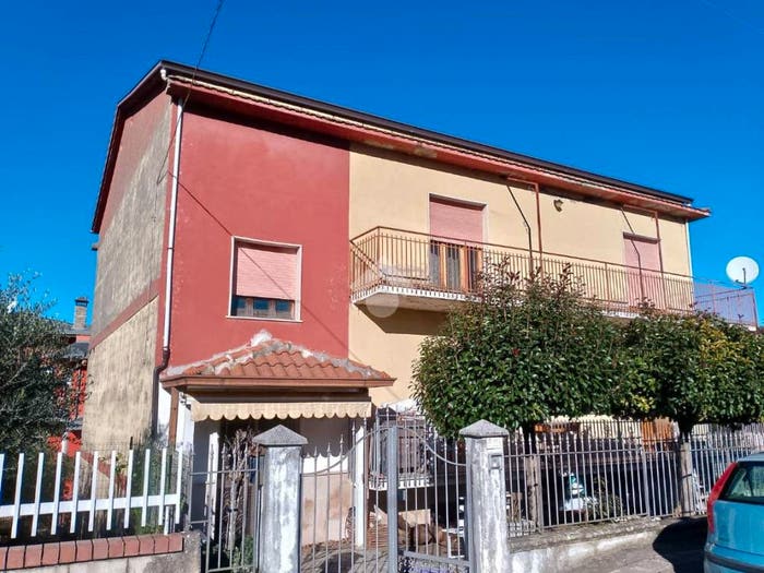 Appartamento quadrilocale in vendita in Via Generale Del Mauro, Manocalzati