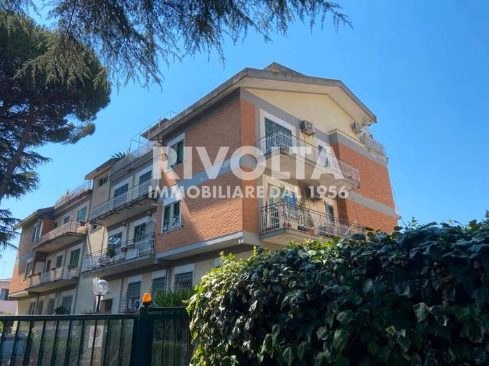 Appartamento trilocale in vendita in Strada Regionale Cassia, La Giustiniana, Roma