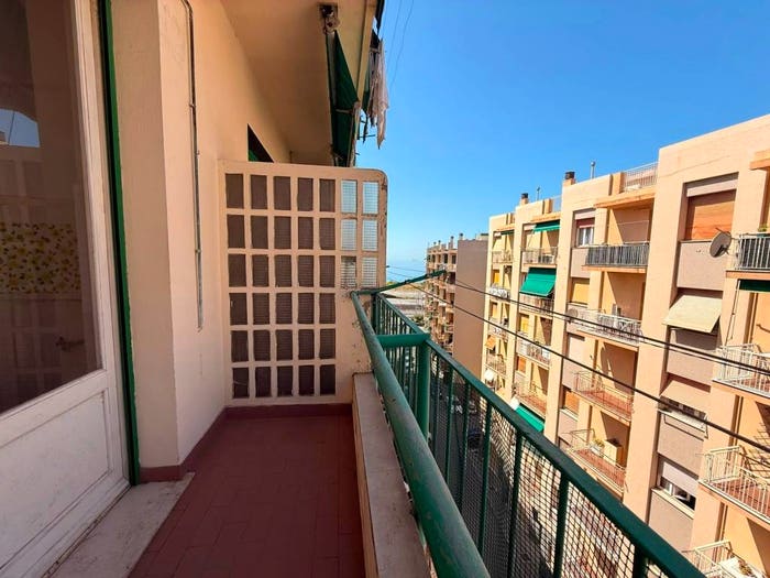 Appartamento trilocale in vendita in Via Voltri, Voltri, Genova