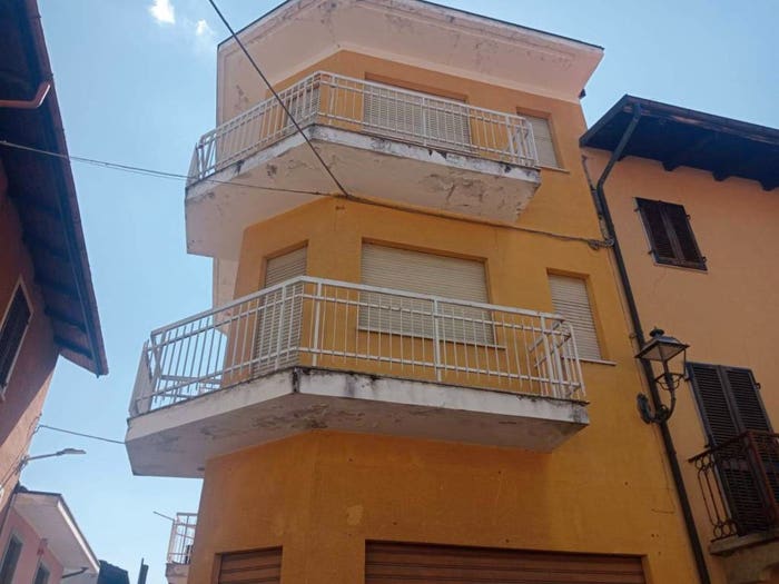 Appartamento bilocale in vendita in Via Umberto Cosmo, Centro, Corio