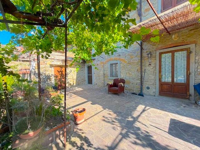 Casa con 6 locali in vendita in Località Le Fosse, Cortona