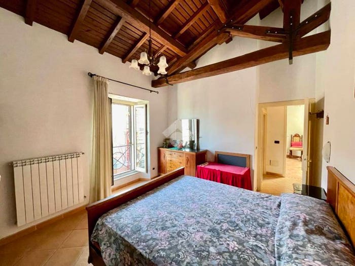 Appartamento con 5 locali in vendita in Via Corso Cavour, Centro, Montefiascone