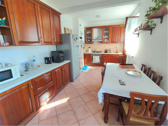 Casa con 5 locali in vendita in via castagno, Casano Dogana Isola, Luni