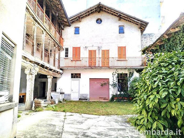 Casa con 6 locali in vendita in Via Piazzetta, Centro, Cremeno