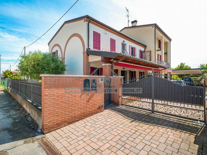 Casa con 6 locali in vendita in Bertipaglia, Maserà di Padova