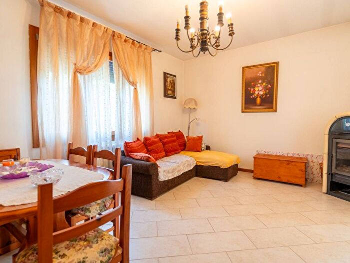 Casa trilocale in vendita in Via Dante Alighieri, Montemerlo, Cervarese Santa Croce