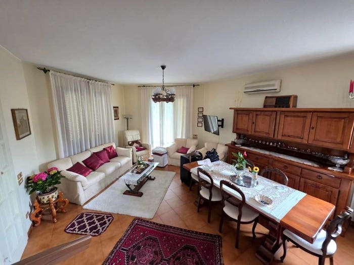 Casa con 6 locali in vendita in Centro, Fucecchio