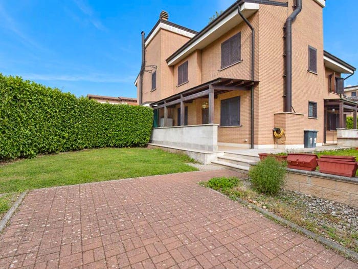 Casa quadrilocale in vendita in Via delle Nazioni Unite, Centro, Gallicano nel Lazio