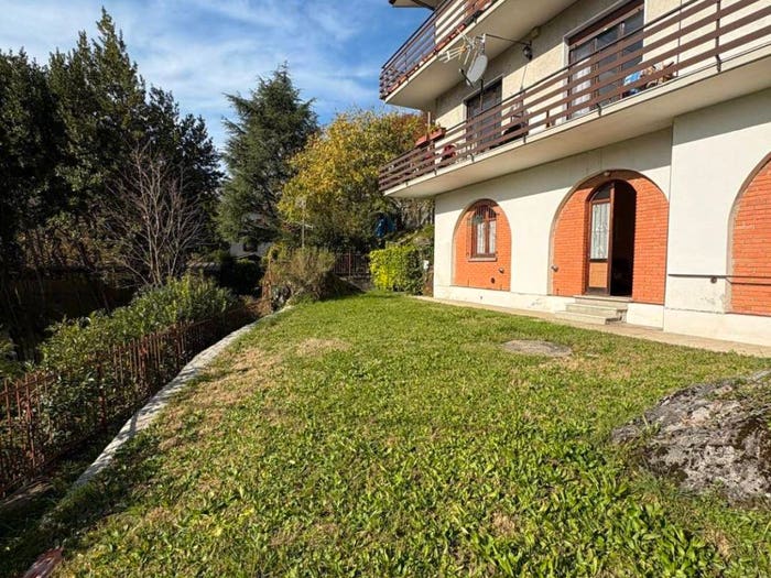 Appartamento trilocale in vendita in Via Strada Vecchia per Visino, Centro, Asso